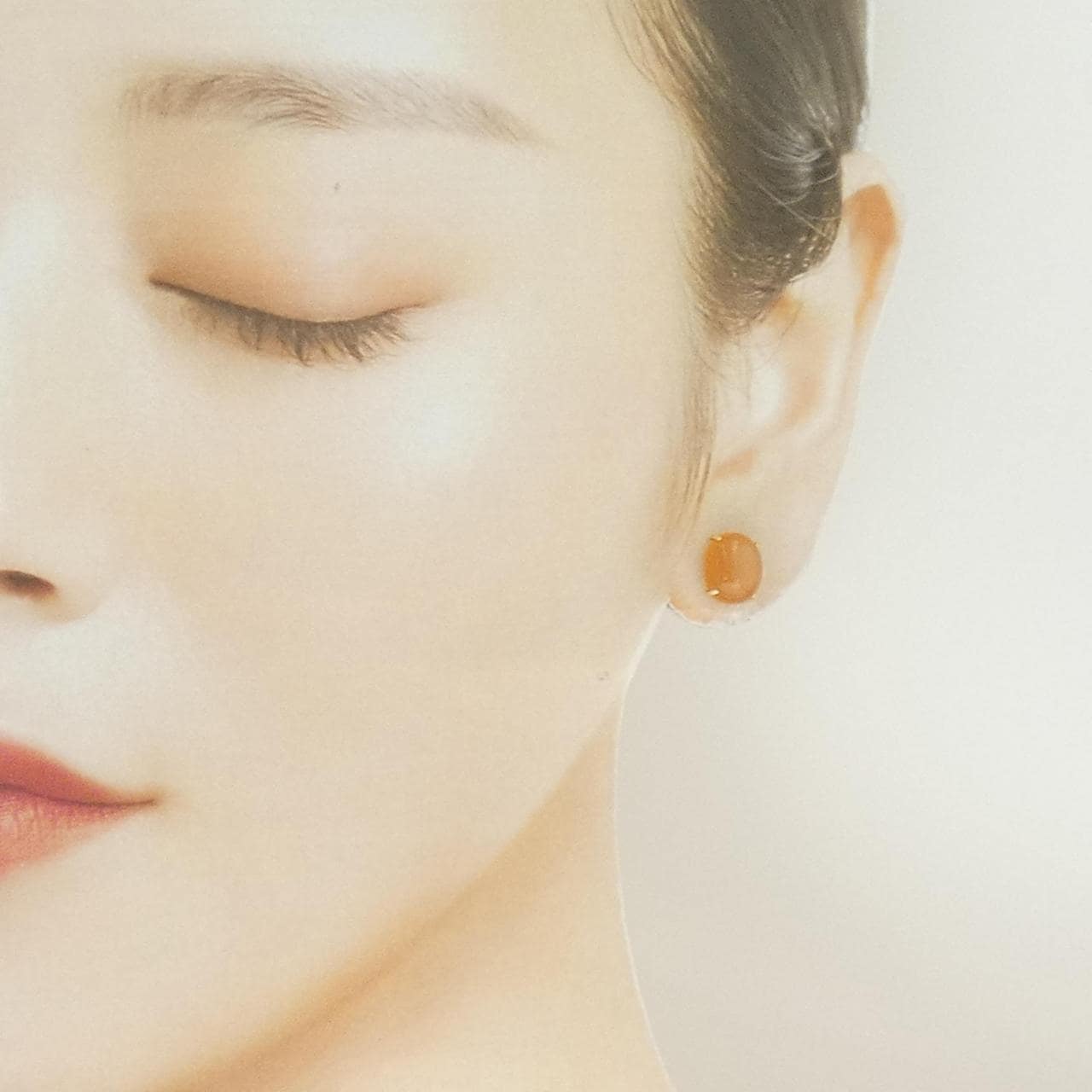 K18YG ムーンストーン ピアス