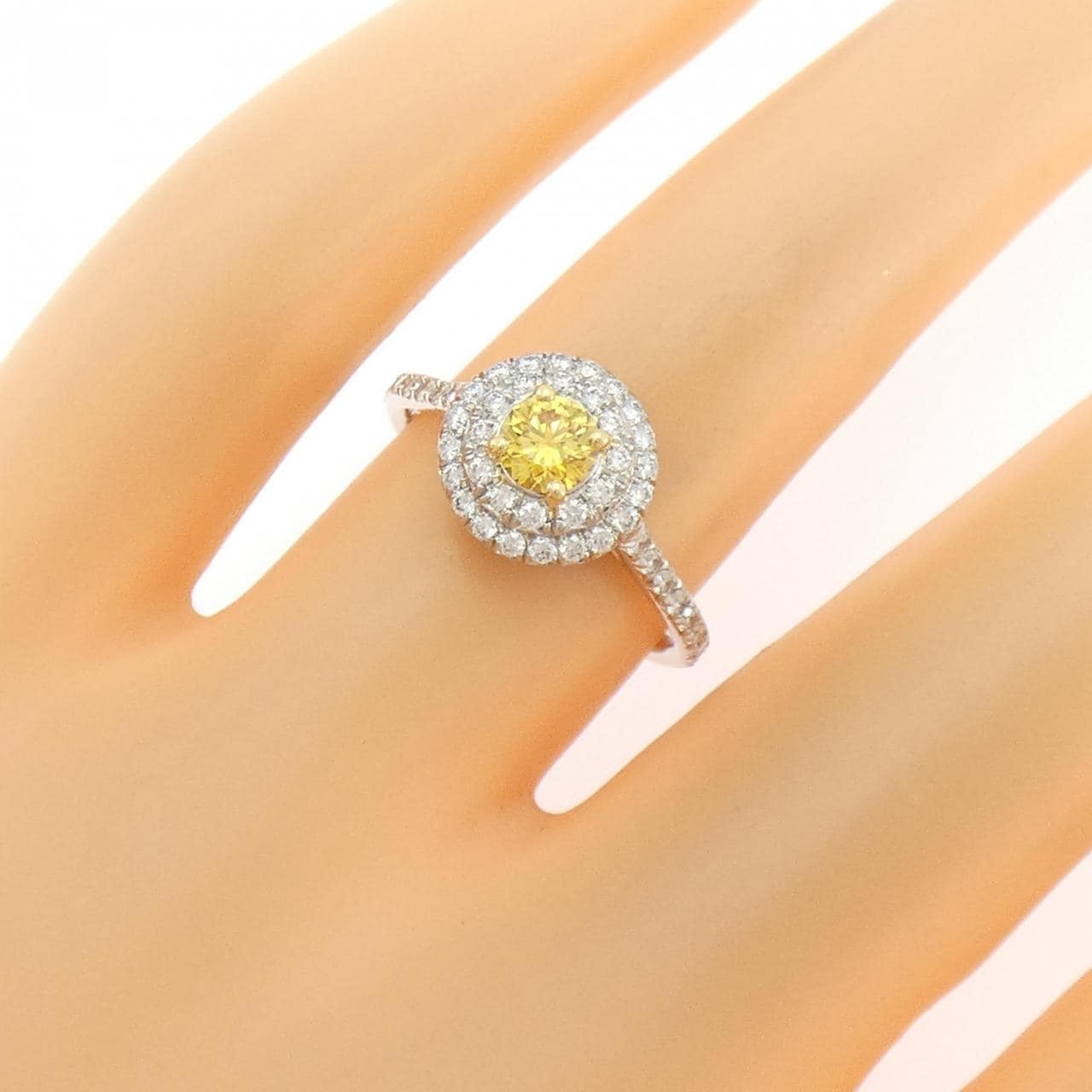 ティファニー ソレスト リング 0.28CT FVOY SI1