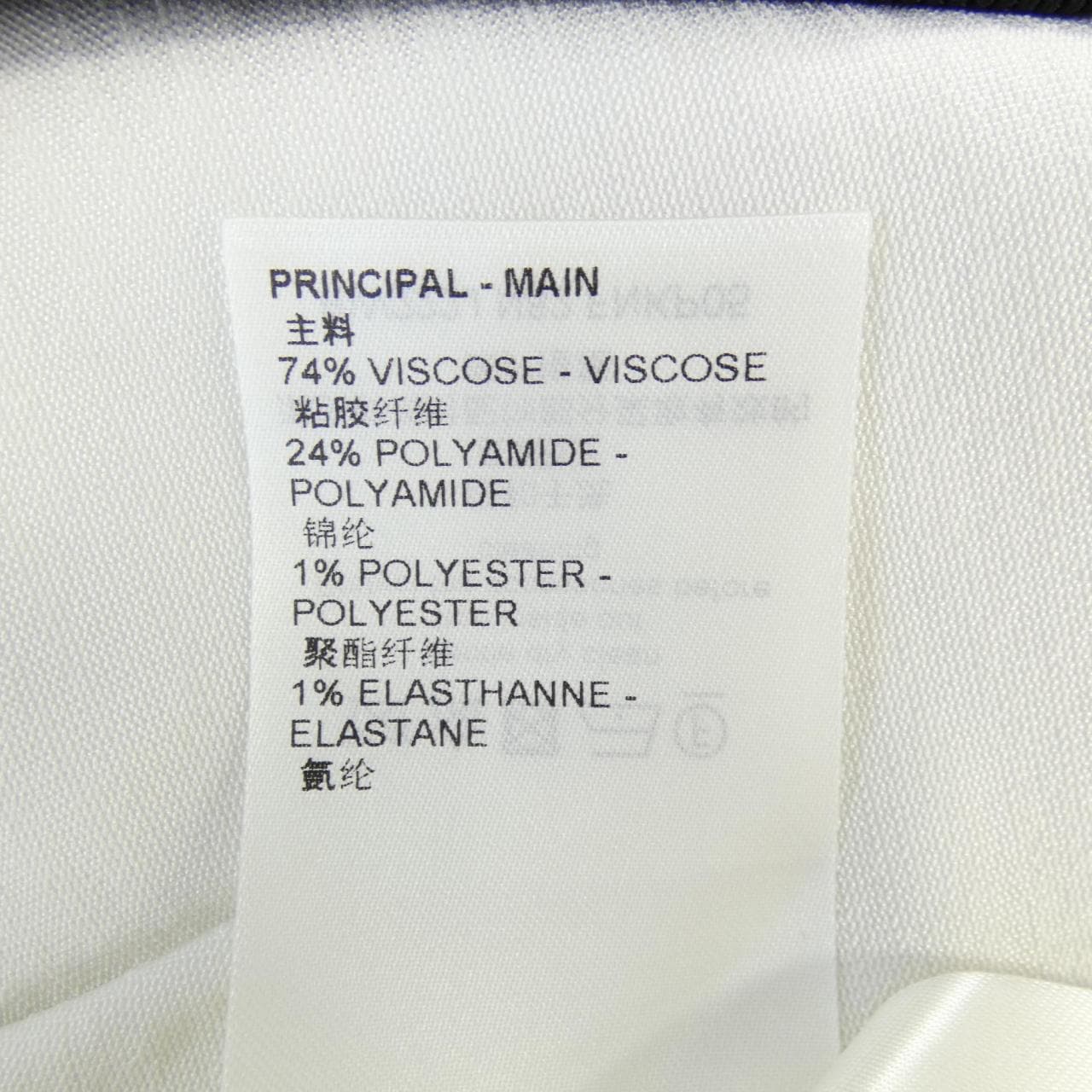 ルイヴィトン LOUIS VUITTON モノグラムオープンワーク FNKP05N82 ショートパンツ