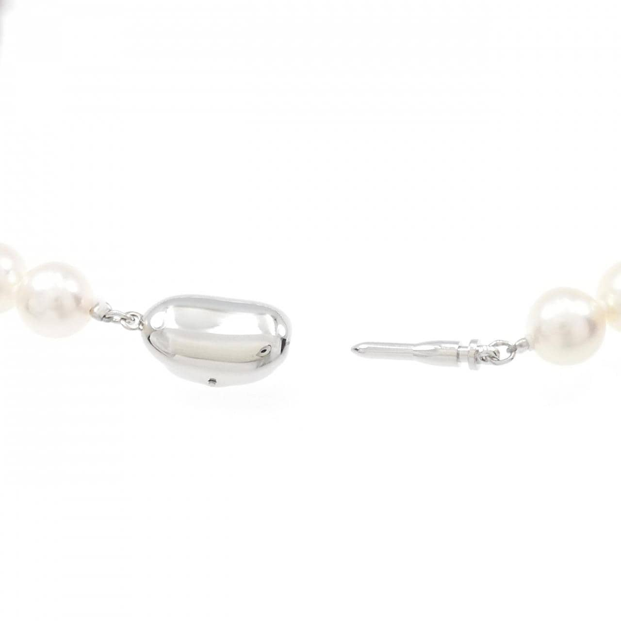 [BRAND NEW] Silver Clasp Akoya Pearl Necklace 8-8.5mm