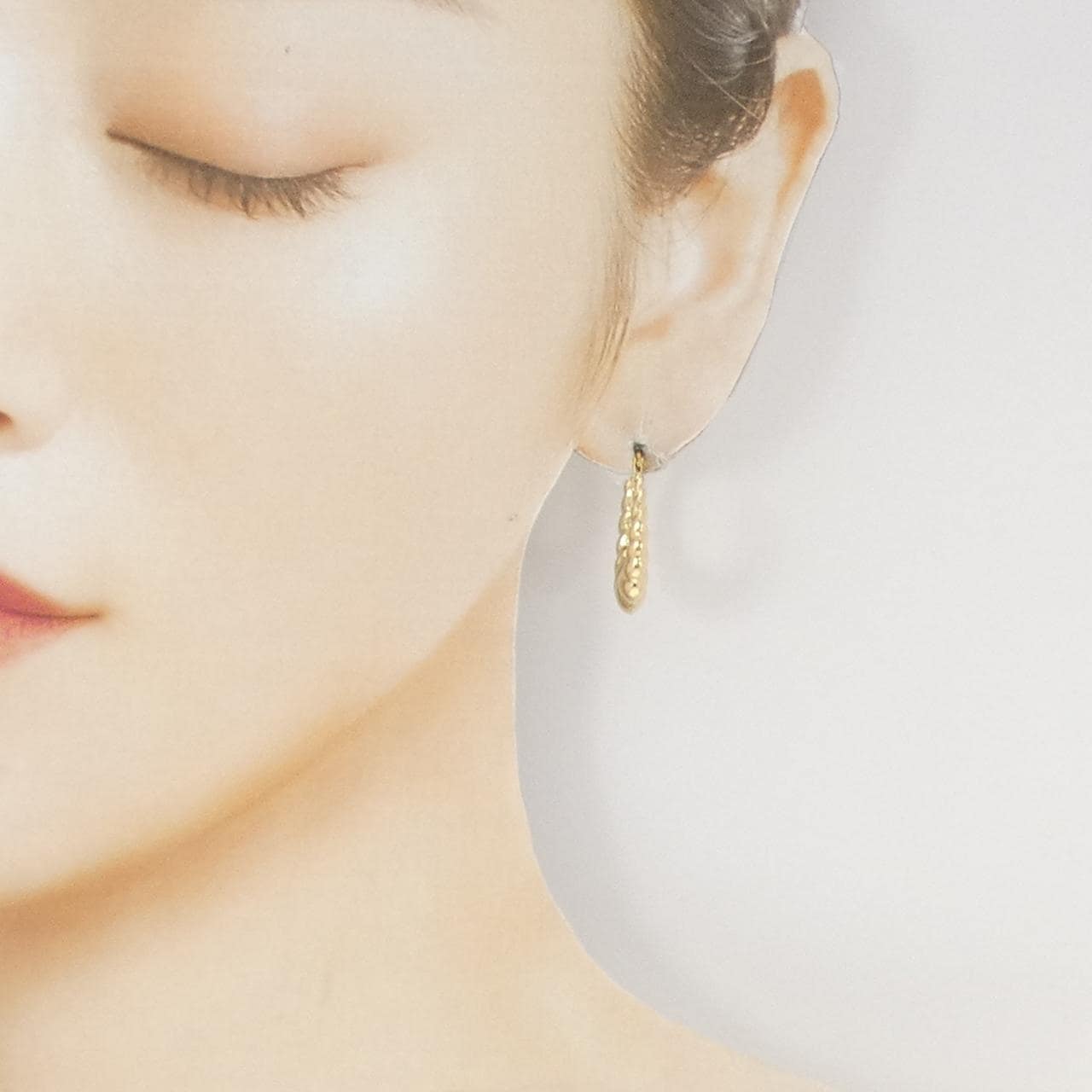 ウノアエレ 750YG ピアス