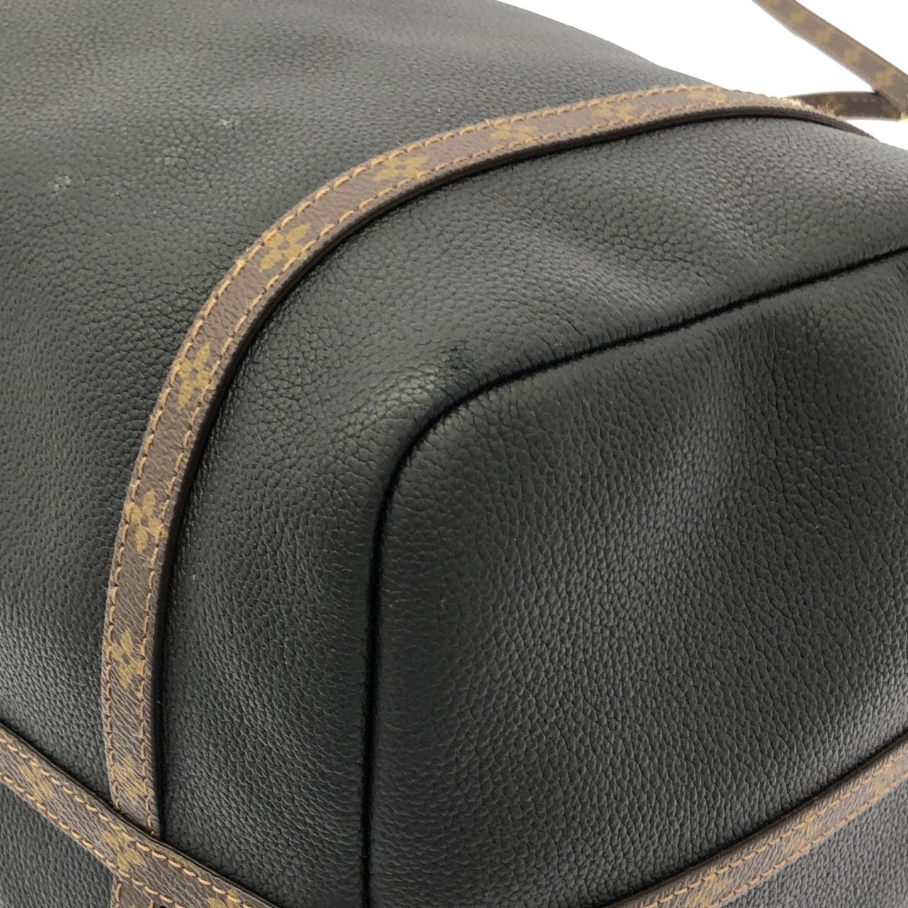 ルイヴィトン SHOULDER BAG GM M26037 ショルダーバッグ