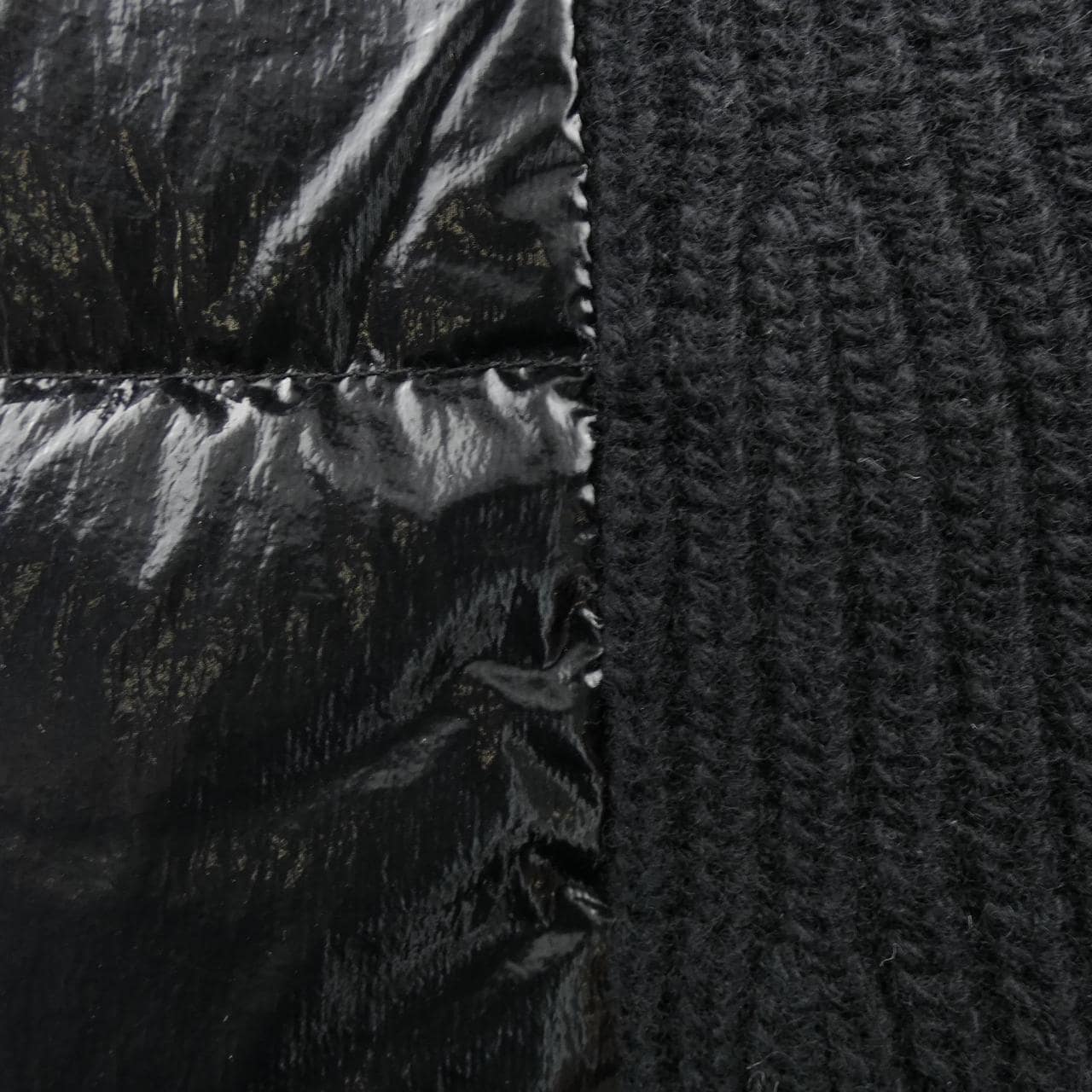 モンクレール MONCLER ダウンジャケット