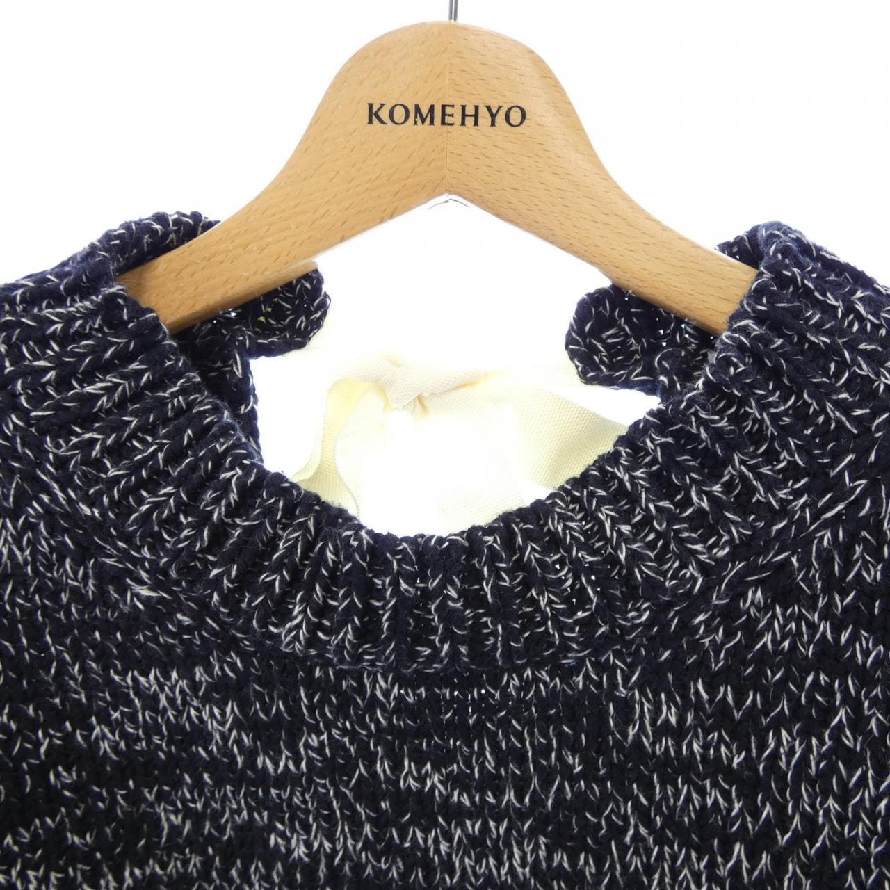 ジェイダブルアンダーソン J.W.ANDERSON ニット