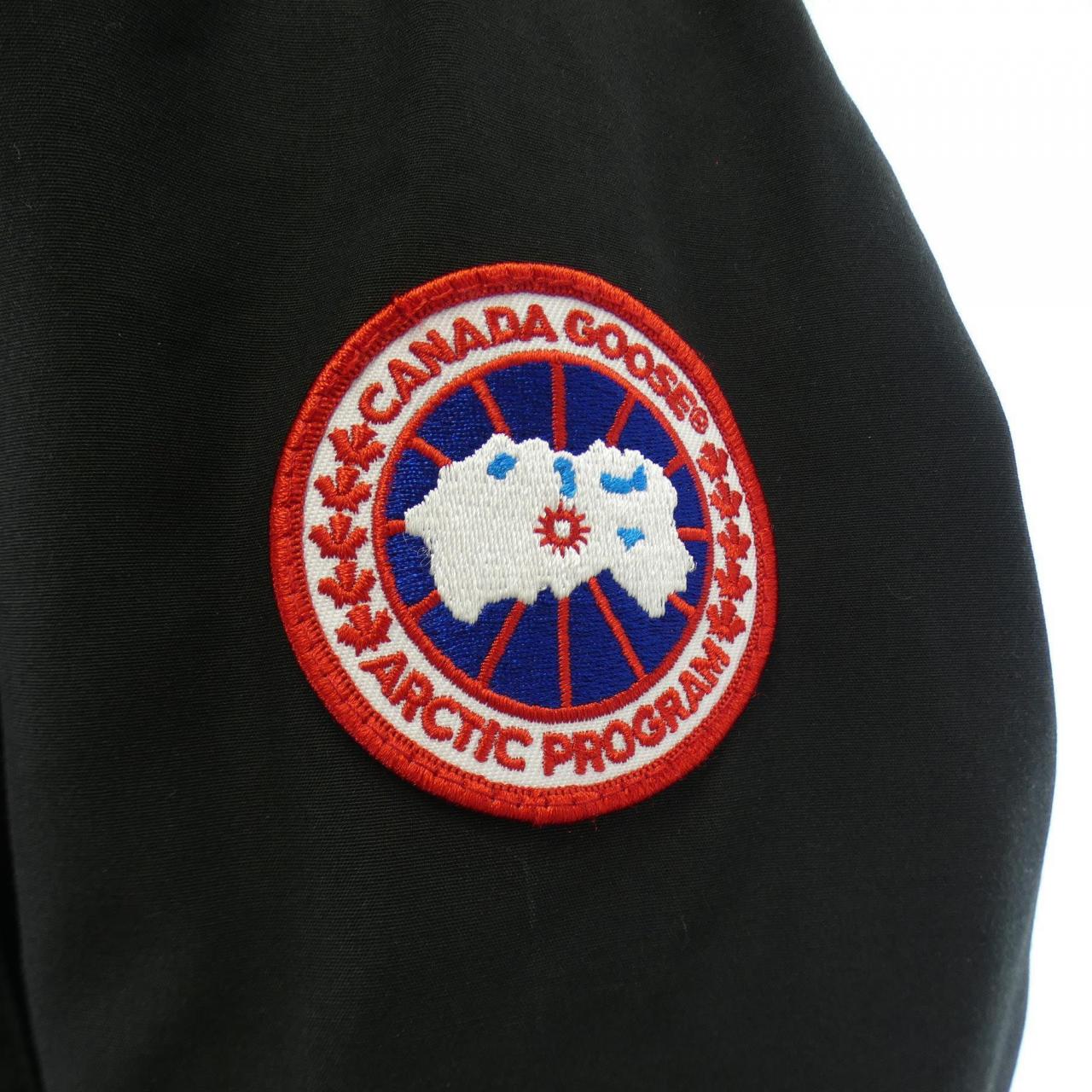 カナダグース CANADA GOOSE ダウンジャケット