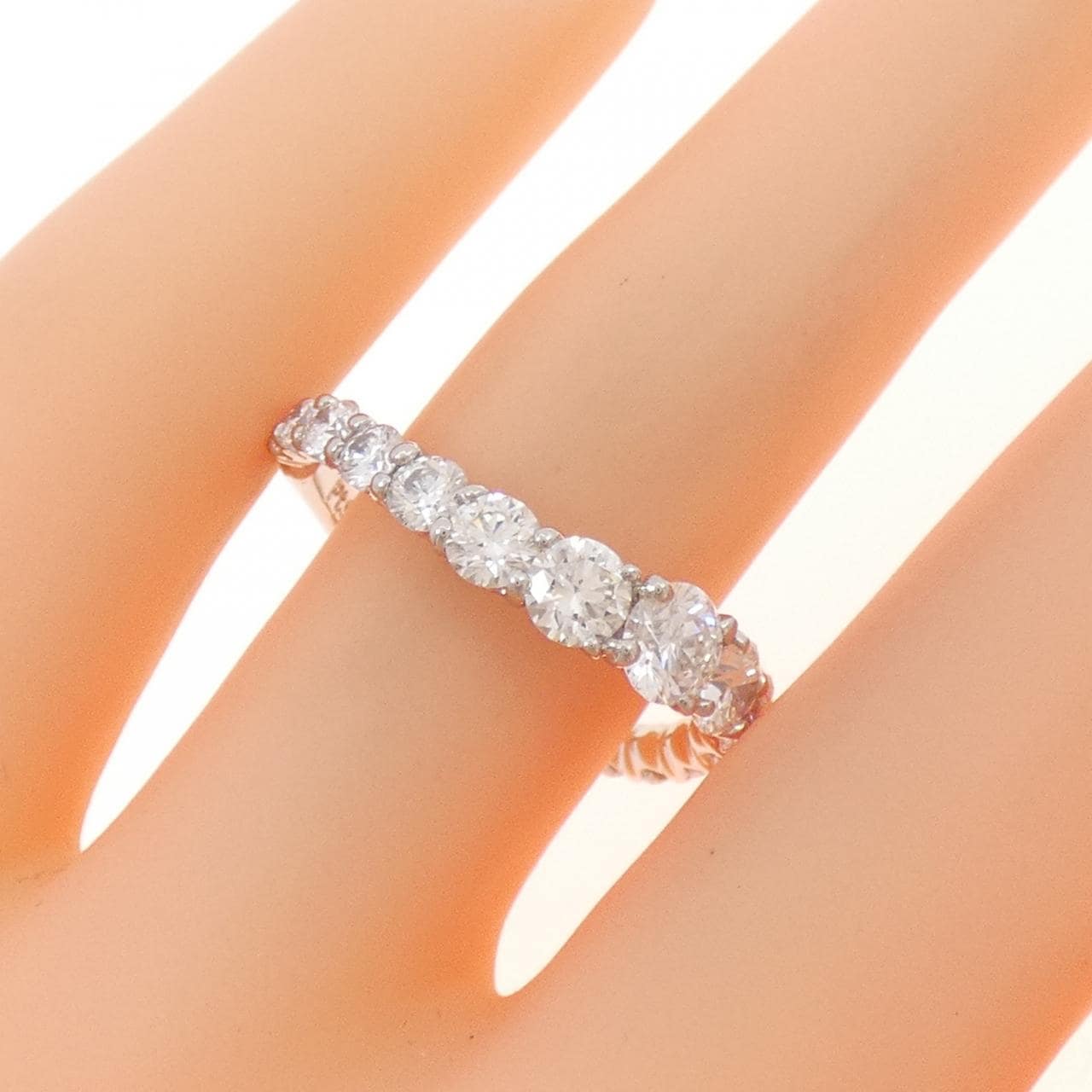PT900 Diamond Ring 0.327CT