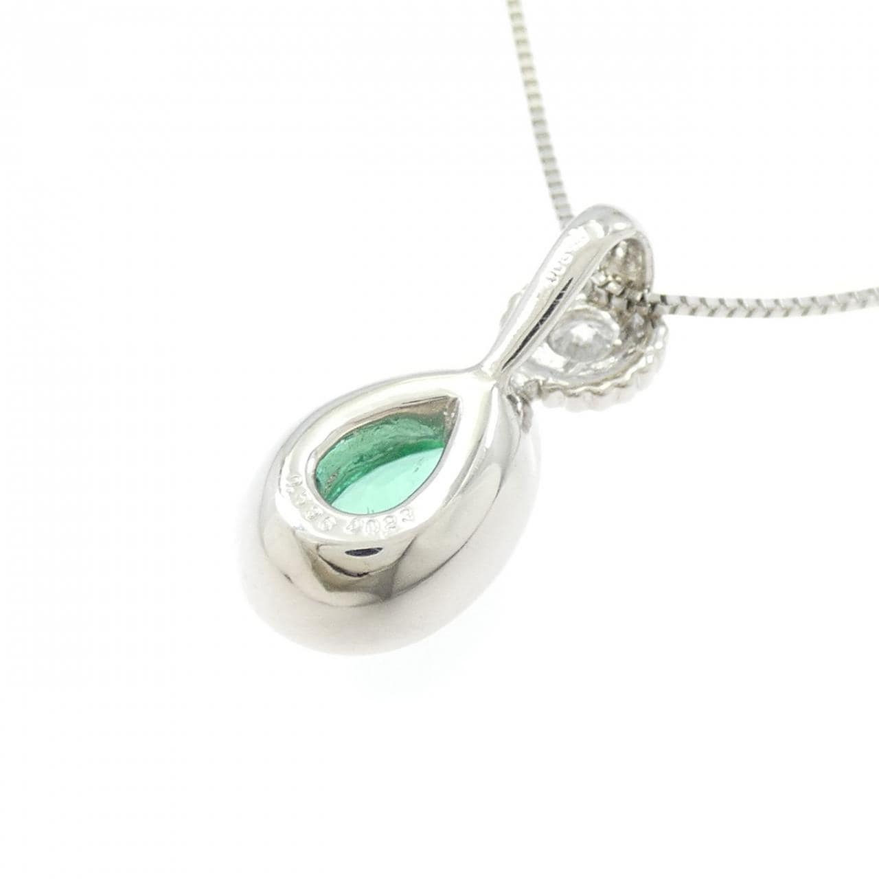 PT900/PT850 エメラルド ネックレス 0.536CT