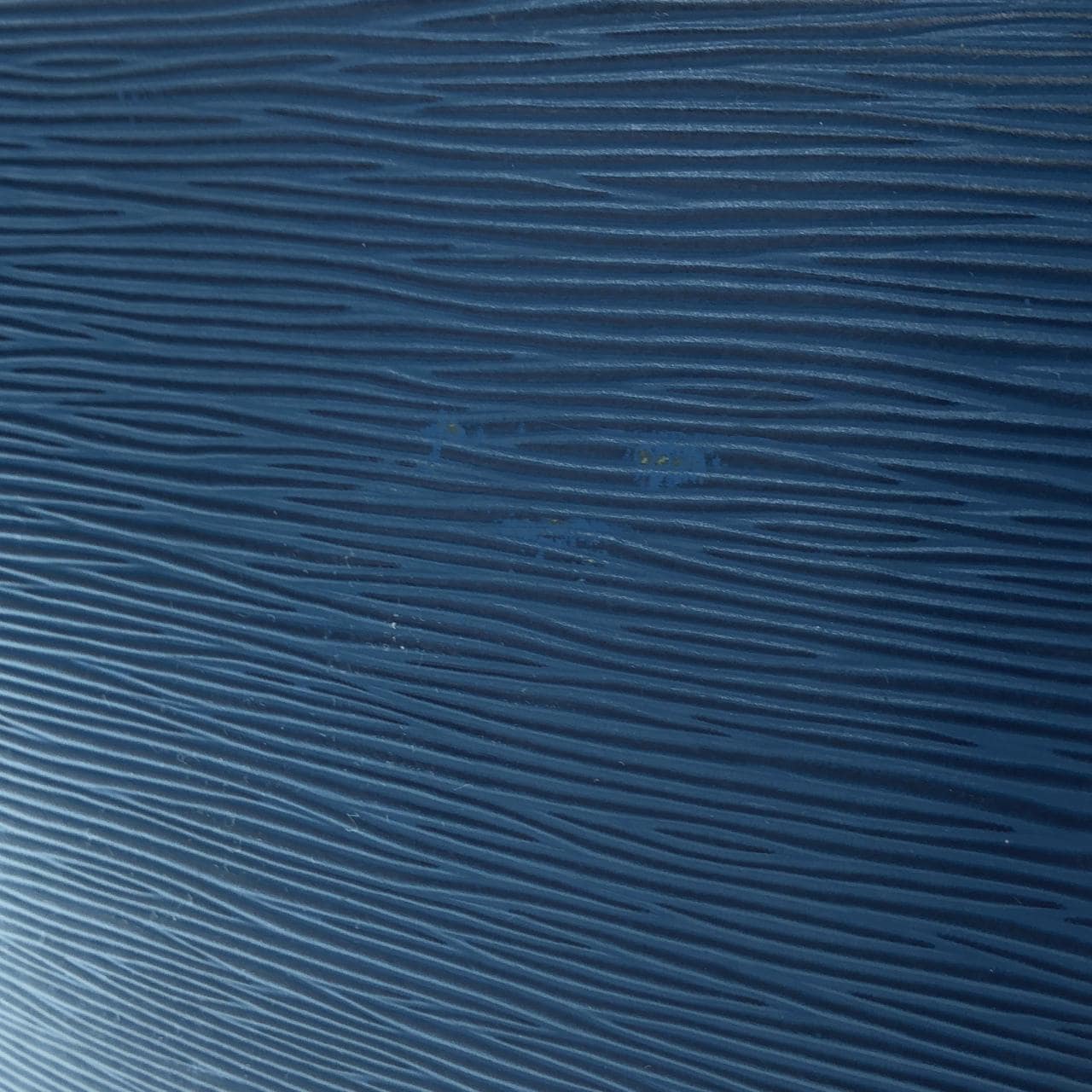 ルイヴィトン エピ プチ ノエ M44105 ショルダーバッグ