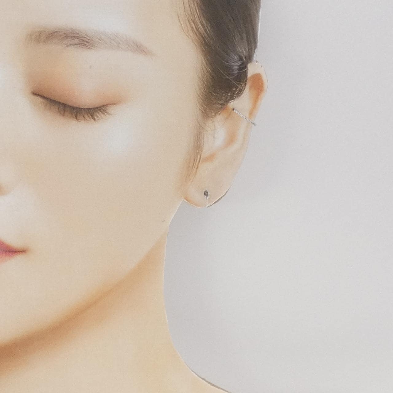 ヒロタカ ゴサマー イヤーカフ 0.05CT 片耳