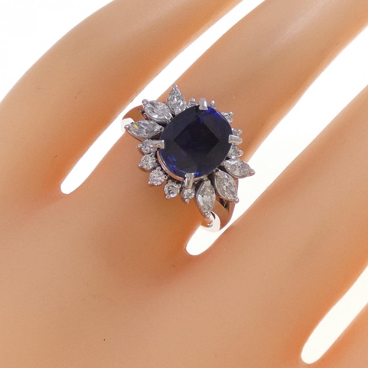 タサキ サファイヤ リング 2.80CT