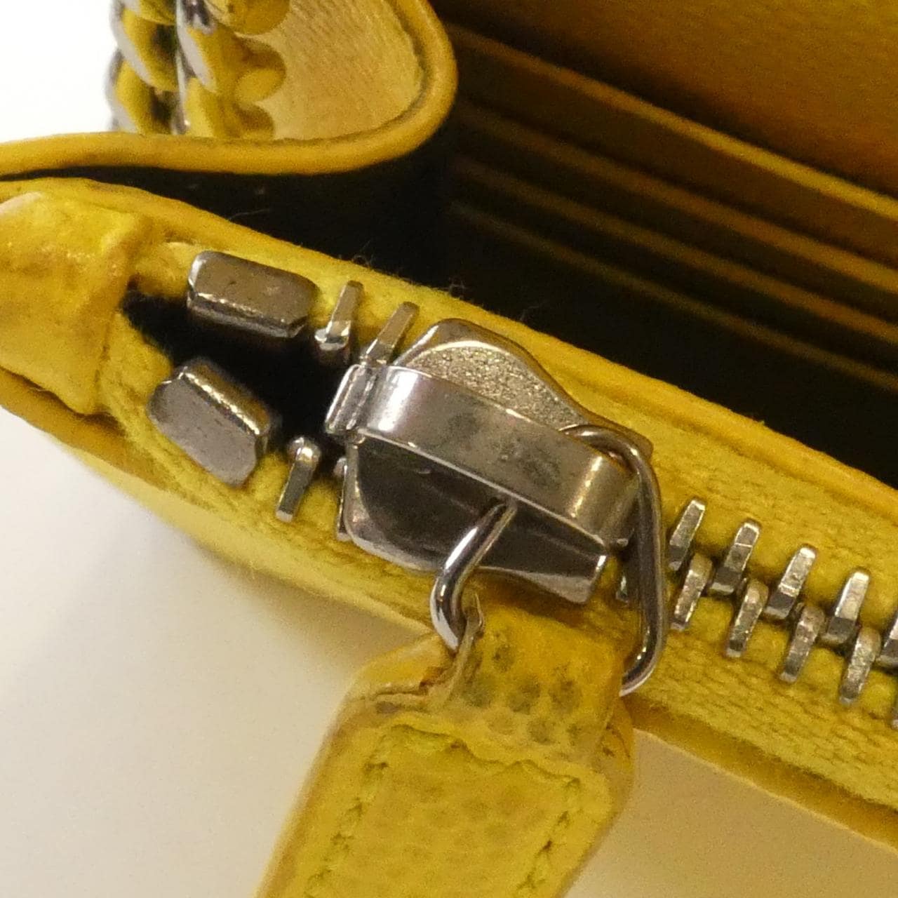 サンローラン 452159 BOW0N チェーンウォレット