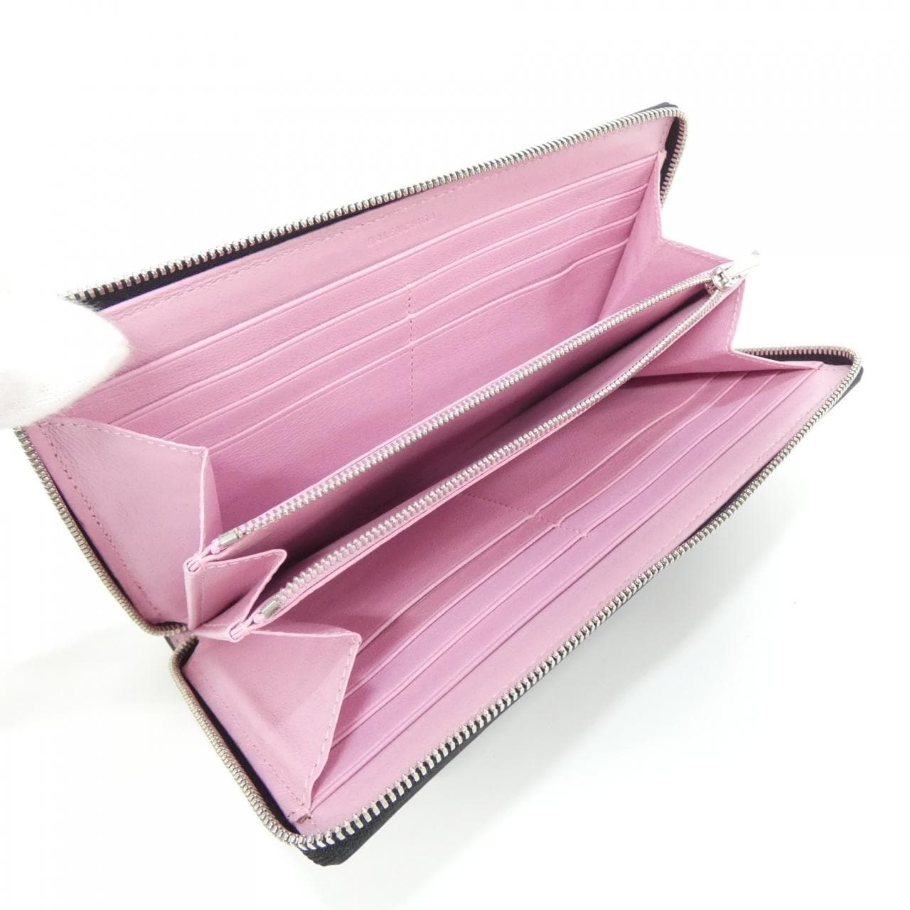 バレンシアガ エッセンシャル コンチネンタル ウォレット 664041 23V4Y 財布