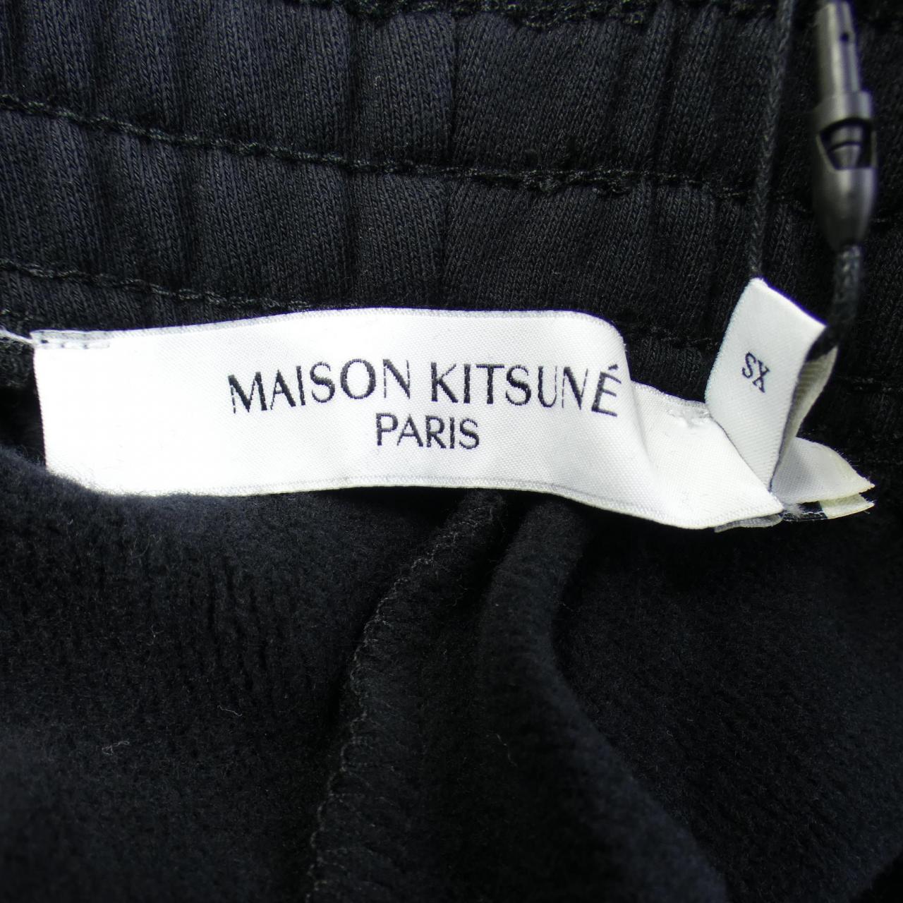 メゾンキツネ MAISON KITSUNE ショートパンツ