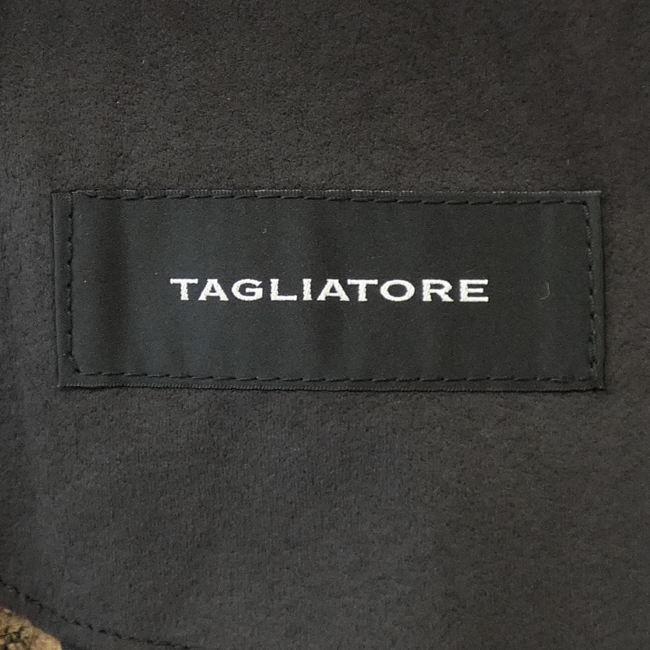 タリアトーレ TAGLIATORE ジャケット