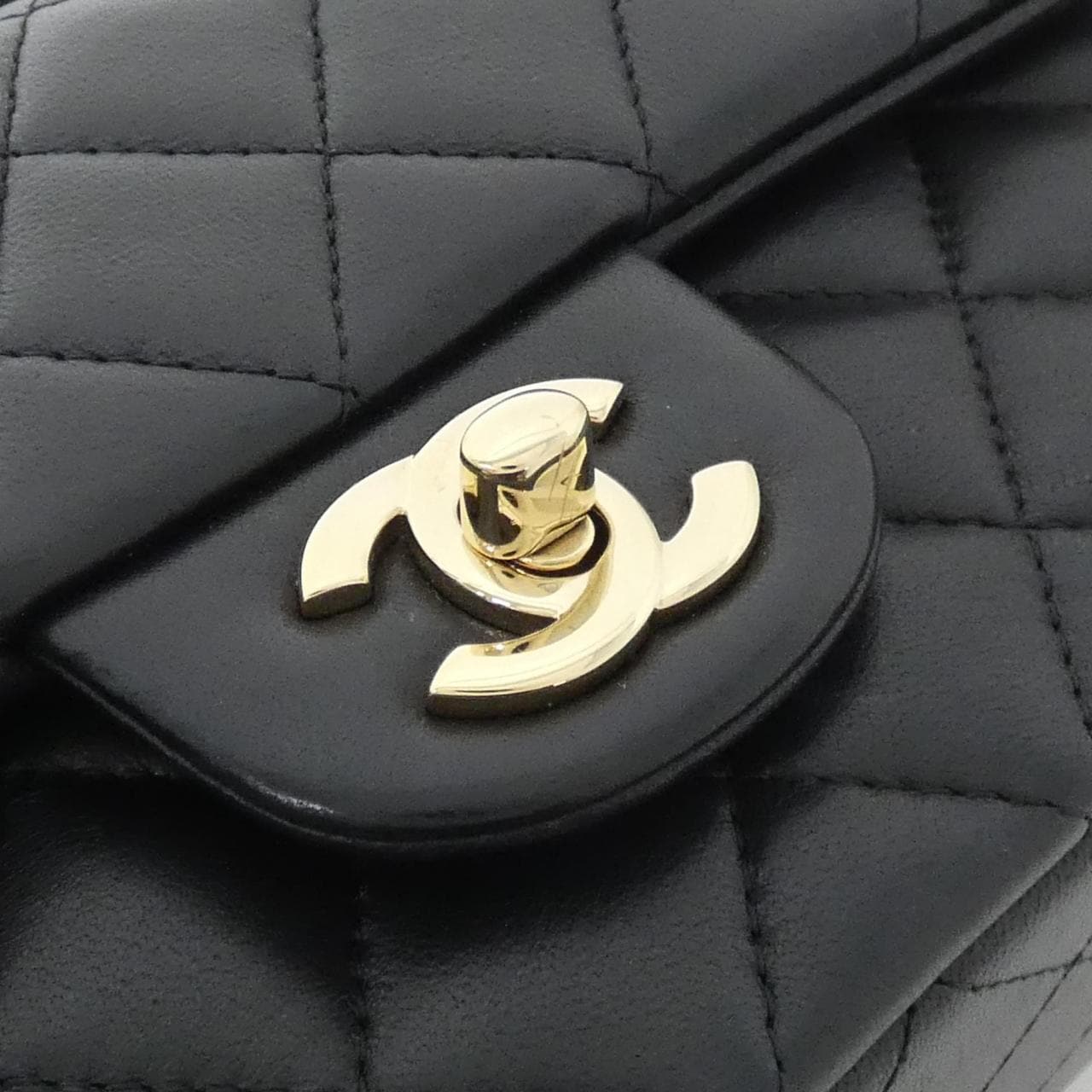 シャネル AS2431 バッグ