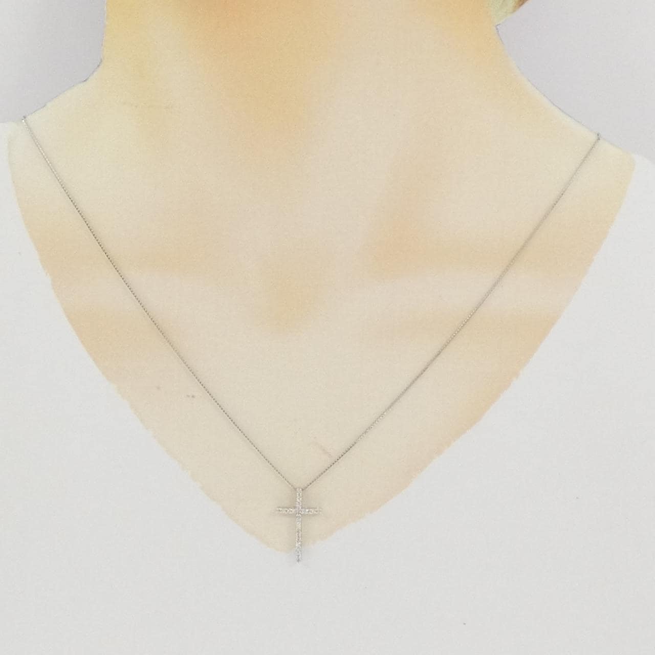 K18WG クロス ダイヤモンド ネックレス 0.15CT