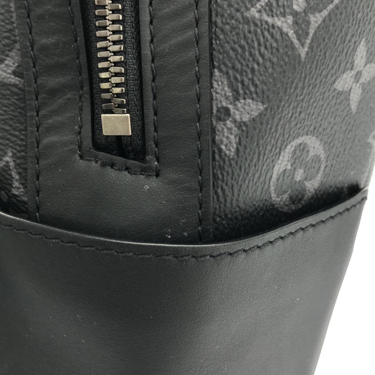 ルイヴィトン モノグラム エクリプス ディスカバリー バックパック PM M22558 リュックサック