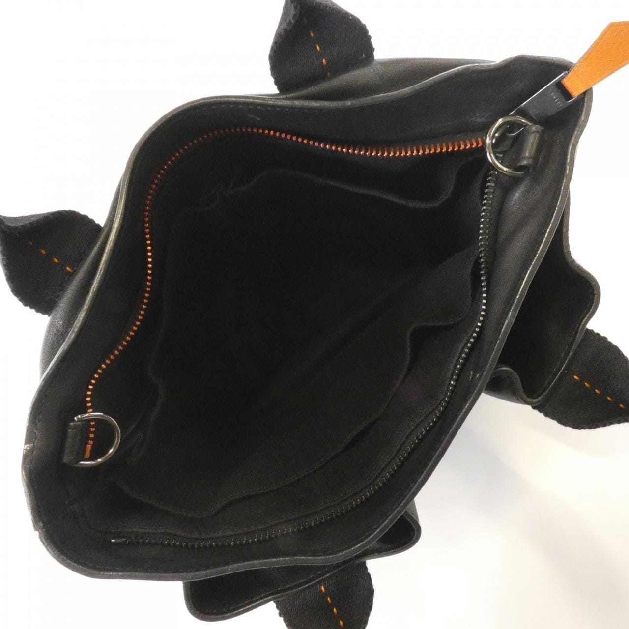 エルメス キャラバン ホリゾンタル PM 049020CK バッグ