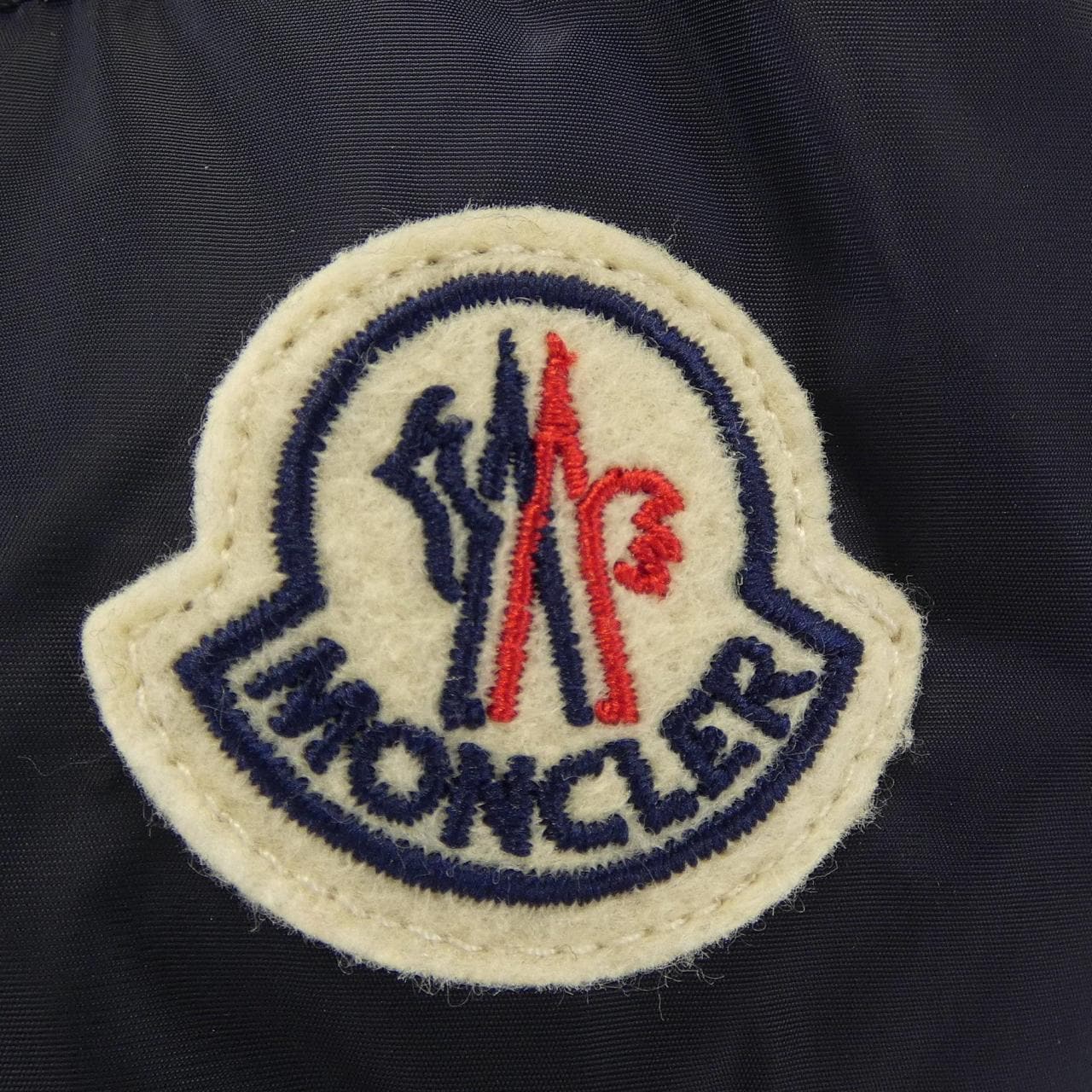 モンクレール MONCLER ダウンジャケット