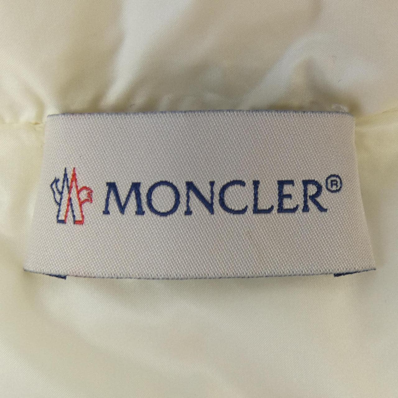 モンクレール MONCLER 20939B00030 ダウンジャケット