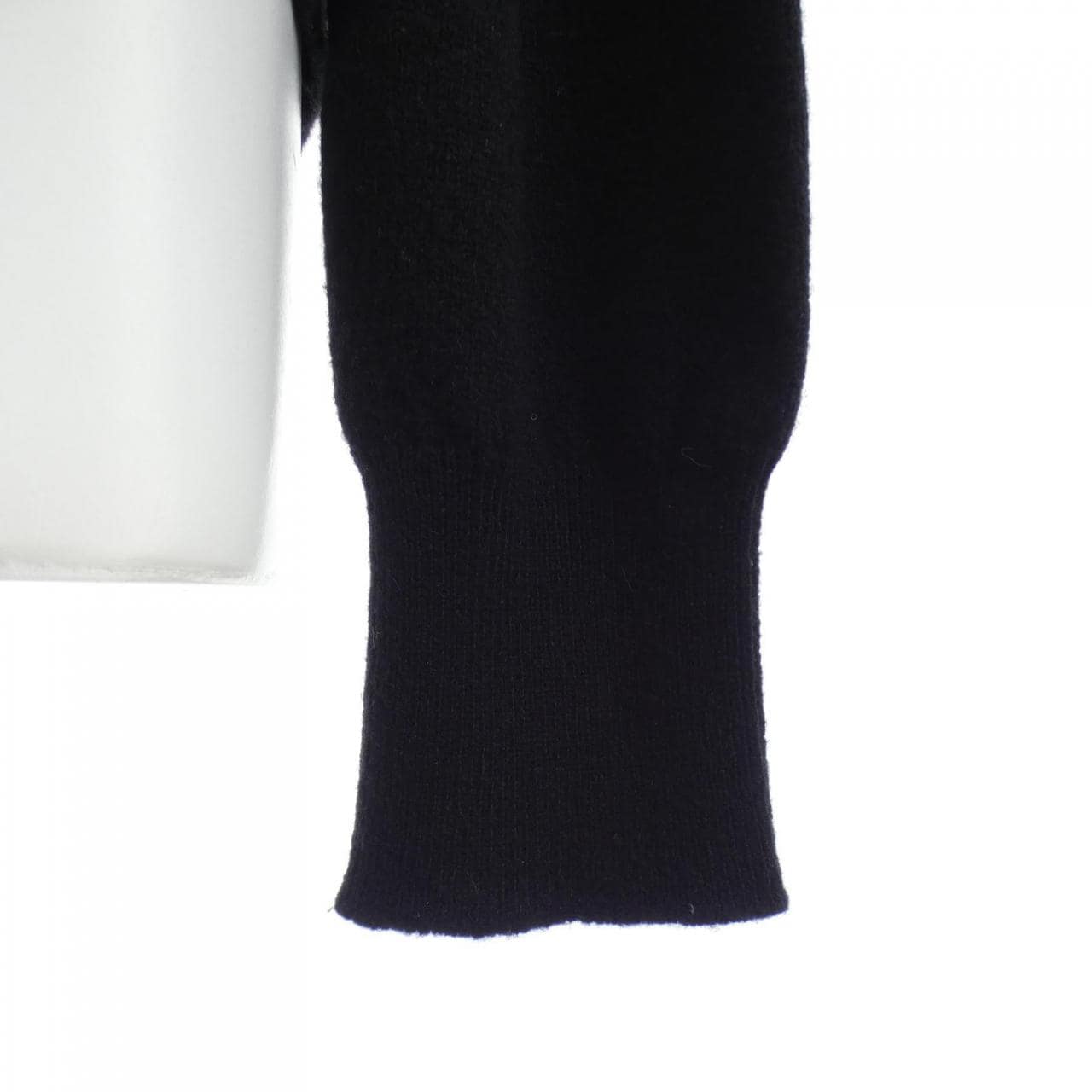 シャネル CHANEL P29662K00217 06A ニット