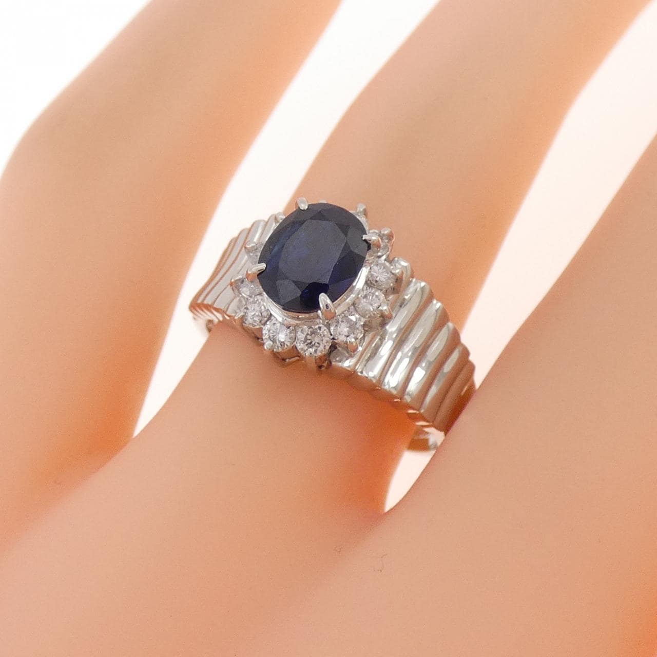 PT900 サファイヤ リング 1.17CT
