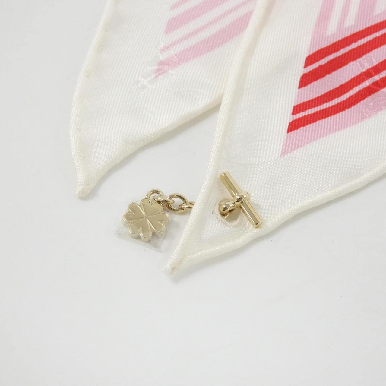 エルメス トライアングル チャーム 883896S スカーフ