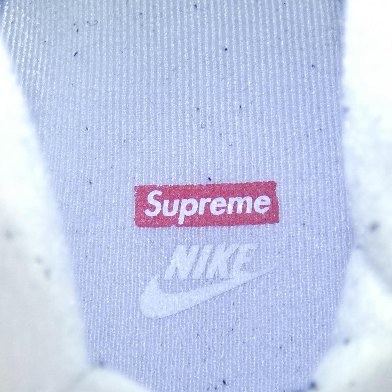ナイキ NIKE FZ8784-100 スニーカー