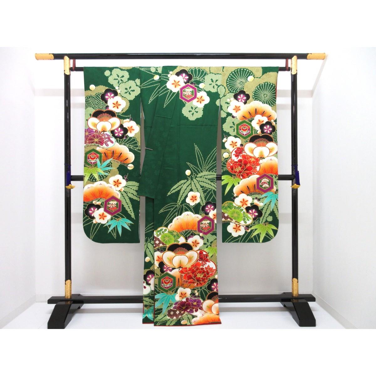 振袖　友禅金彩加工　刺繍入り
