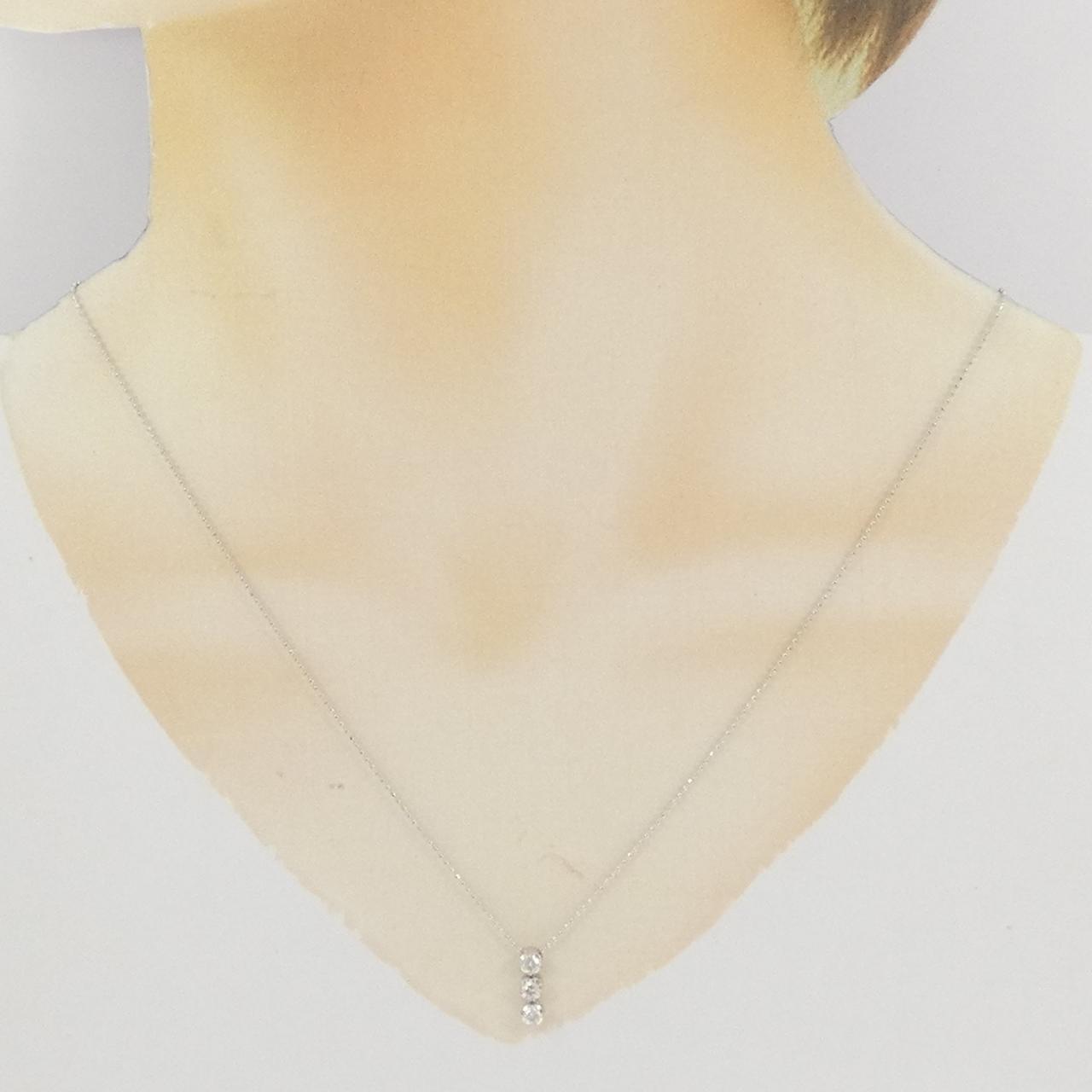 K18WG スリーストーン ダイヤモンド ネックレス 0.25CT