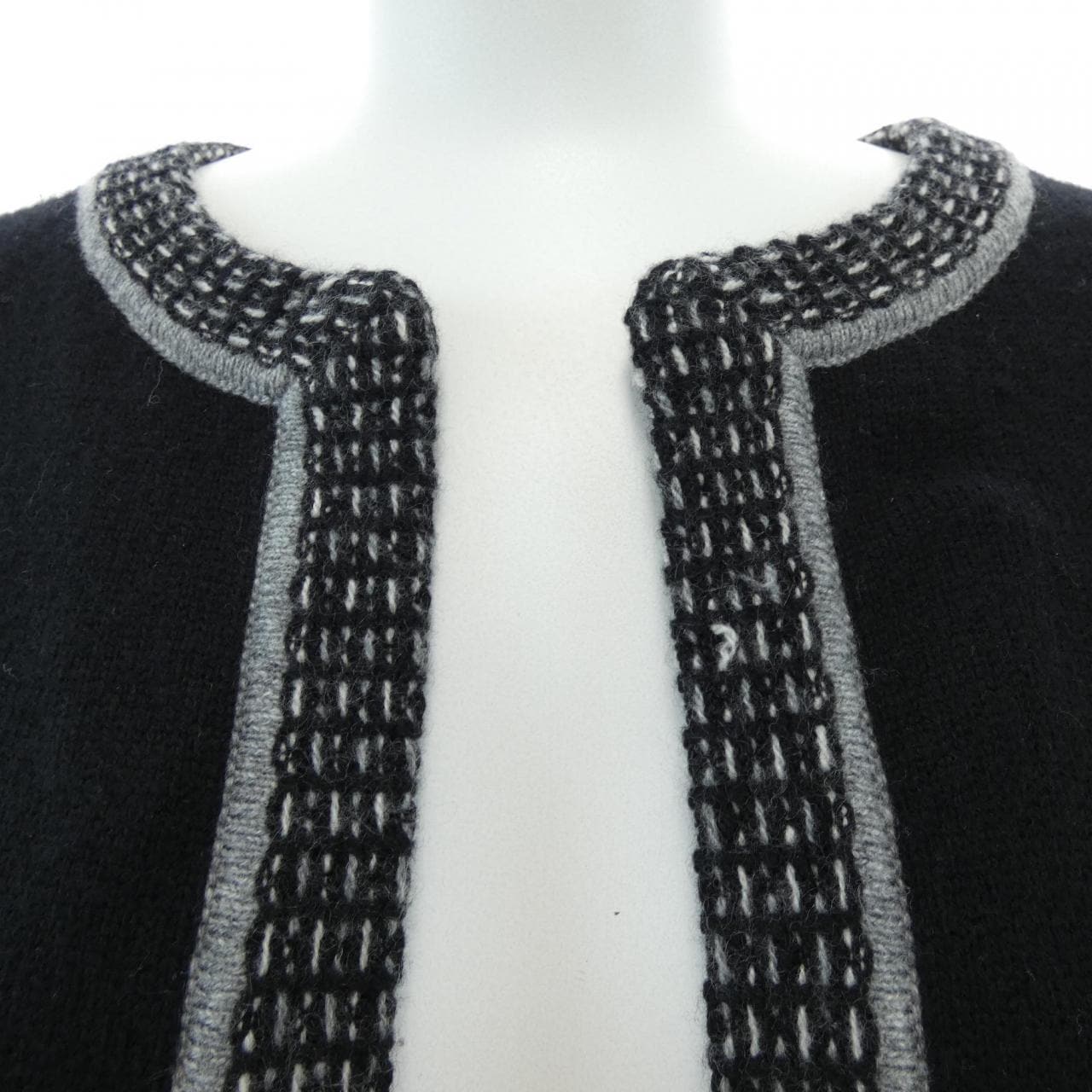 シャネル CHANEL P26631V00016 05A カーディガン