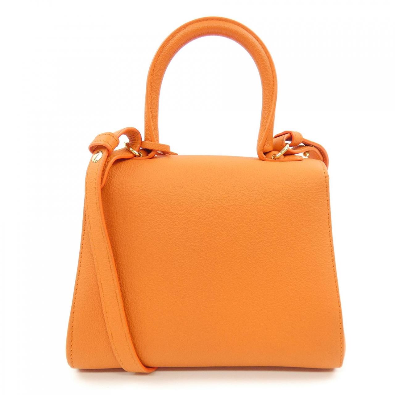 德尔沃DELVAUX