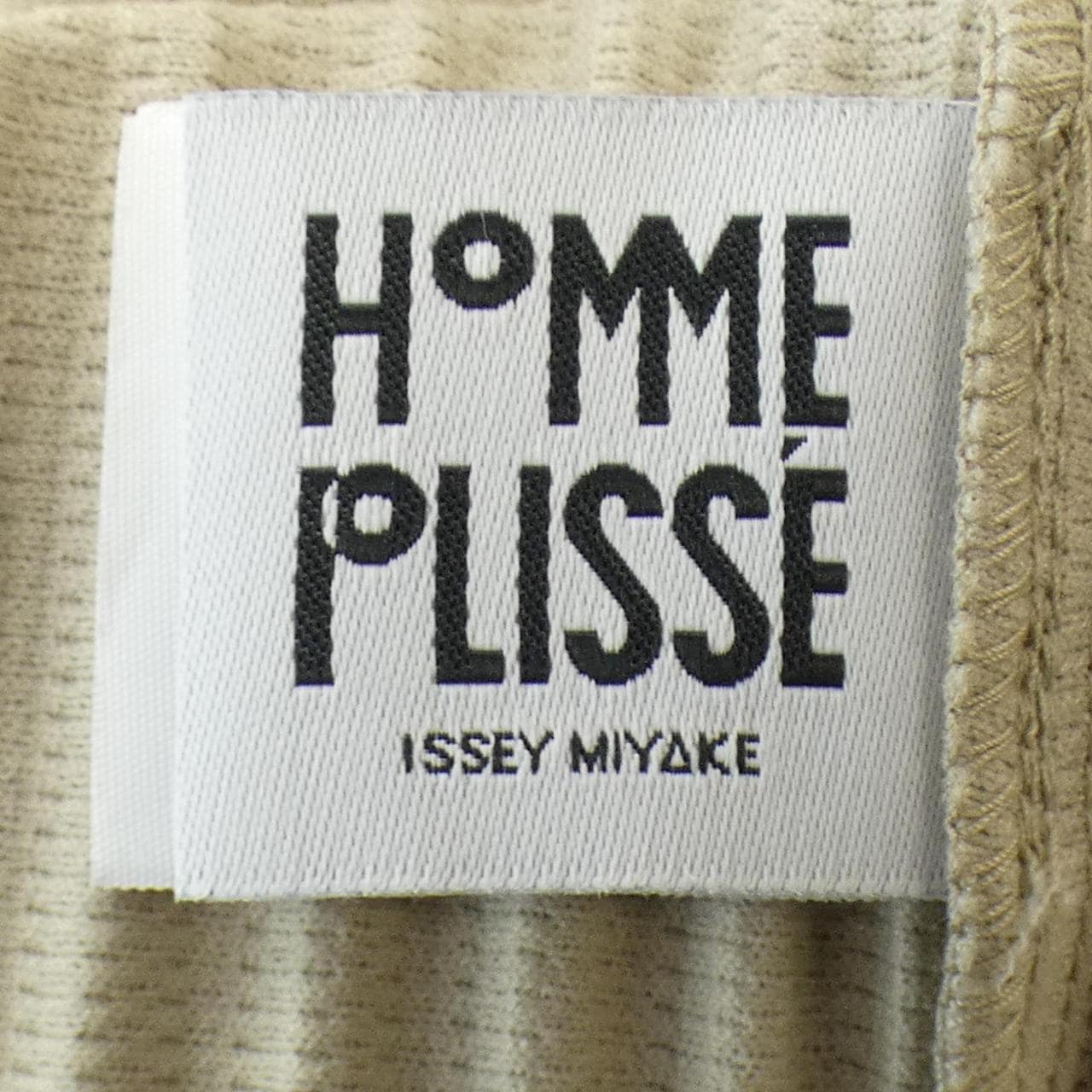 HOMME PLISSE Tops