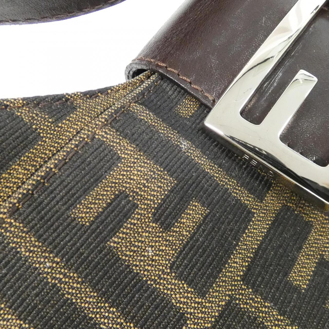 【ヴィンテージ】フェンディ 26569 ショルダーバッグ