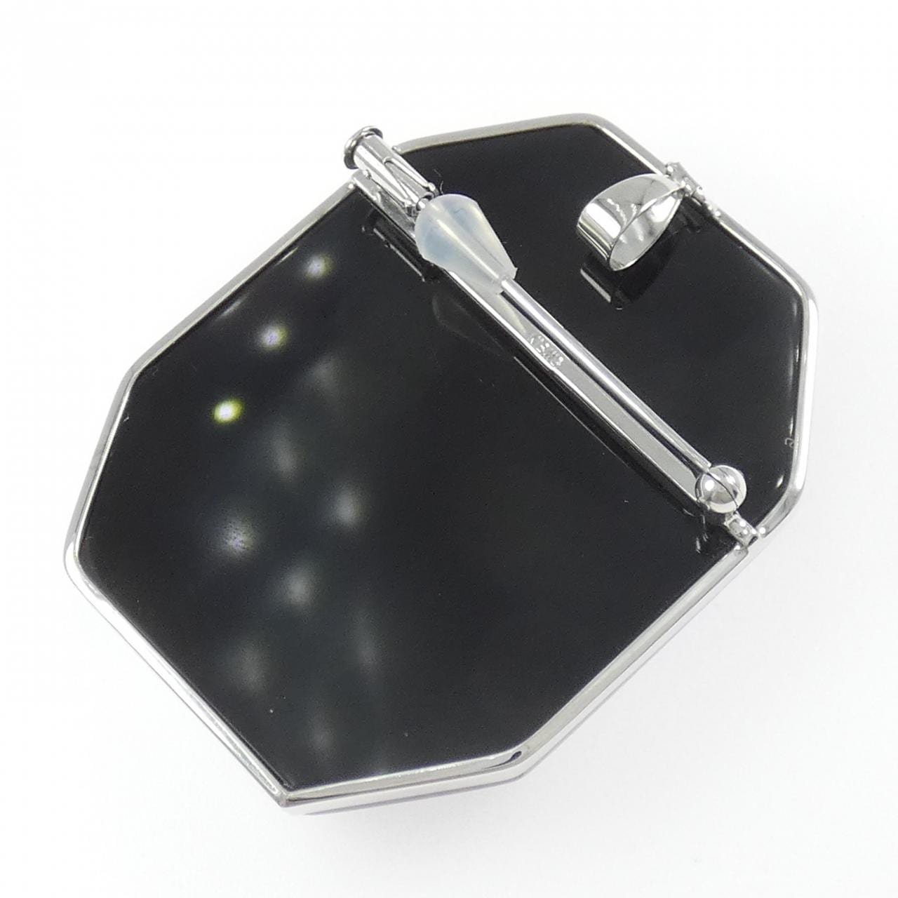 K18WG瑪瑙浮雕胸針