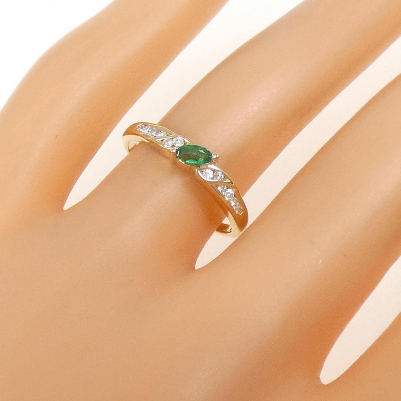 750YG エメラルド リング