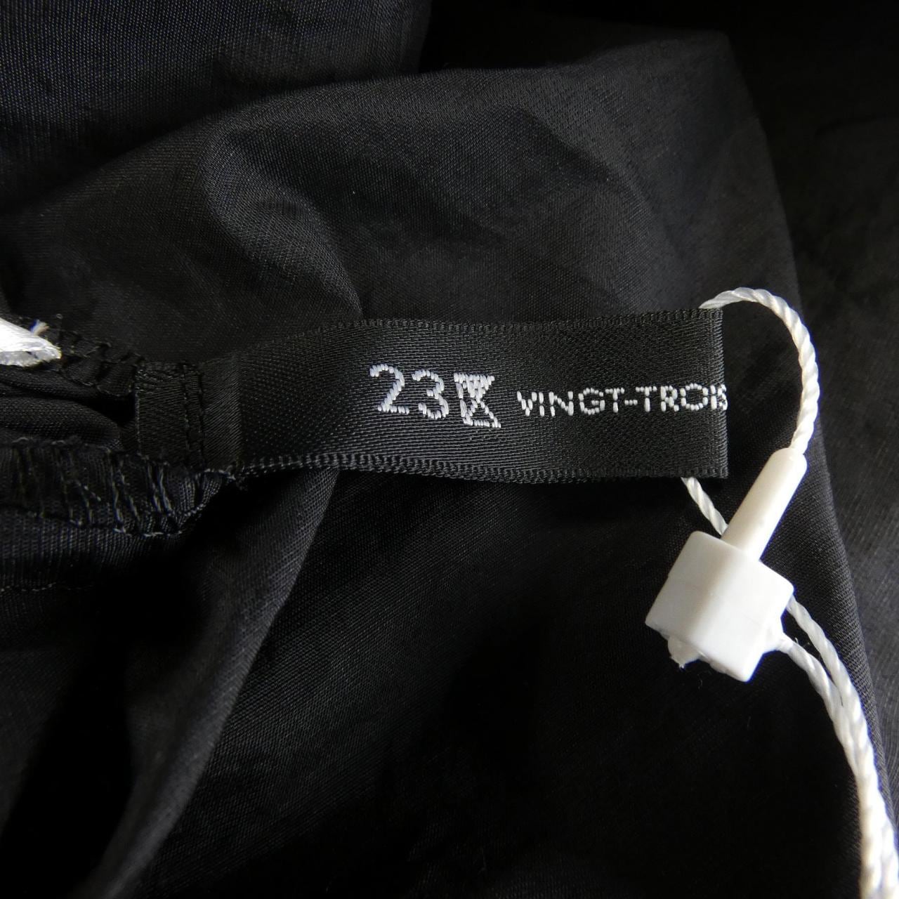 ニジュウサンク 23区 トップス