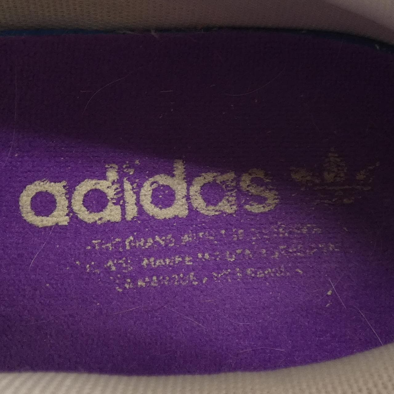 アディダス ADIDAS FALCON スニーカー