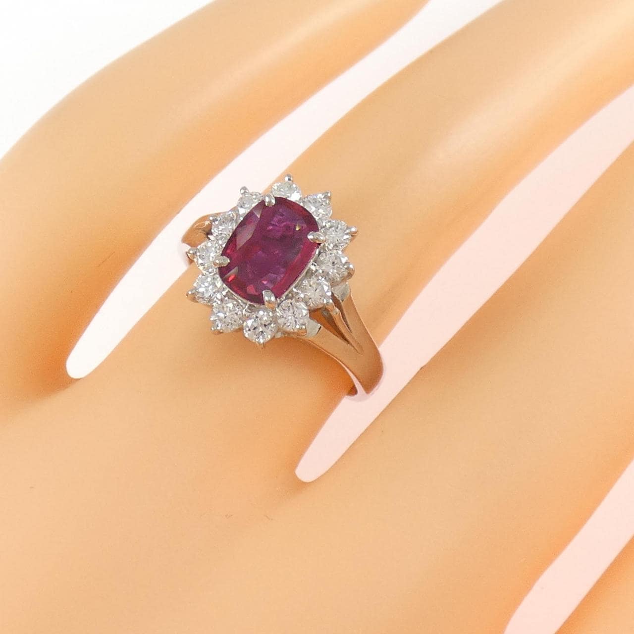 PT900 ルビー リング 0.70CT