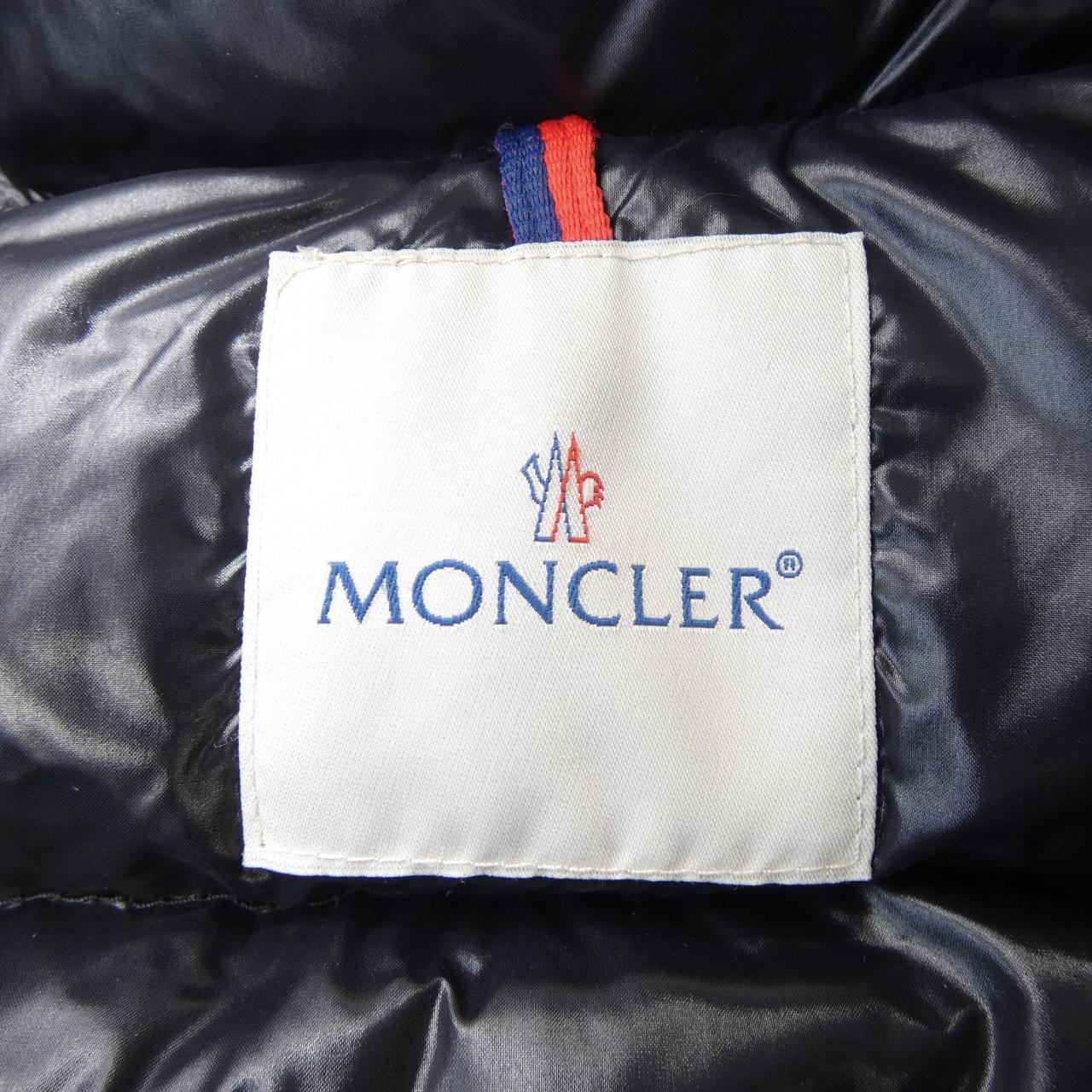 モンクレール MONCLER ダウンジャケット