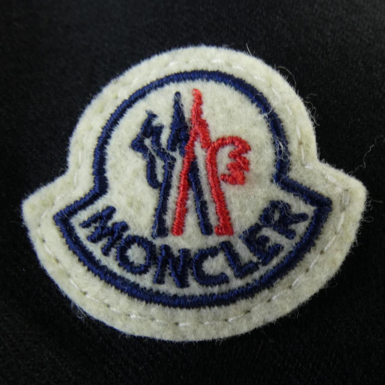モンクレール MONCLER ダウンジャケット