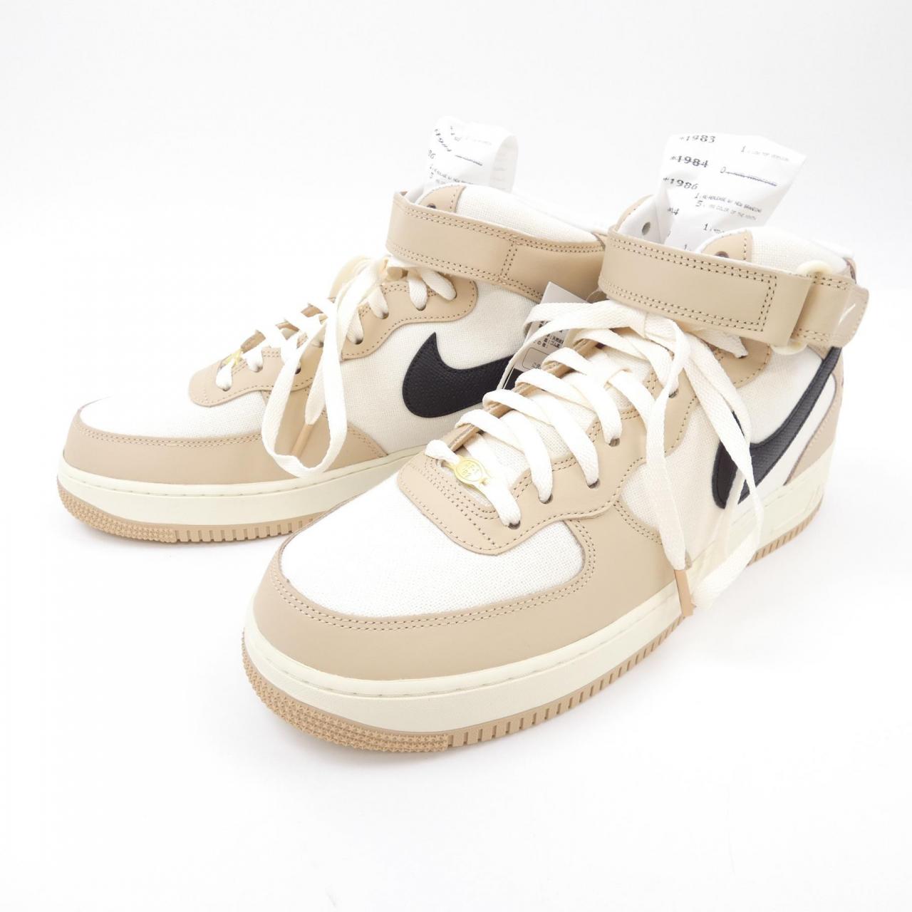 ナイキ NIKE スニーカー