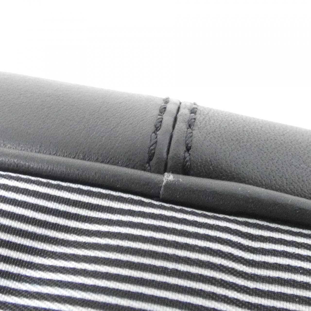 ルイヴィトン LOUIS VUITTON 2054 エクスパンダブル メッセンジャー M55698 ショルダーバッグ