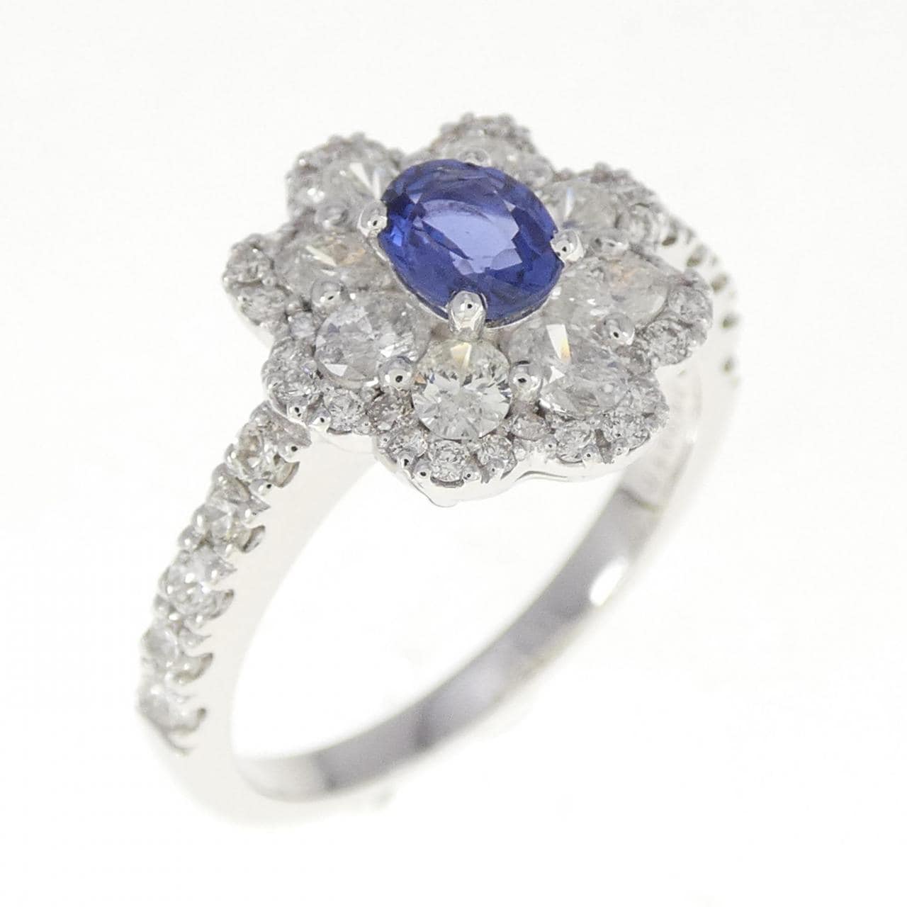 [BRAND NEW] K18WG Flower Sapphire Ring 0.43CT