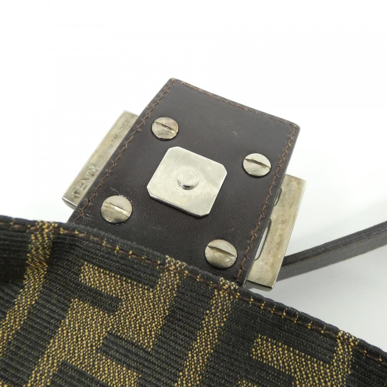 【ヴィンテージ】フェンディ バゲット 26424 ショルダーバッグ