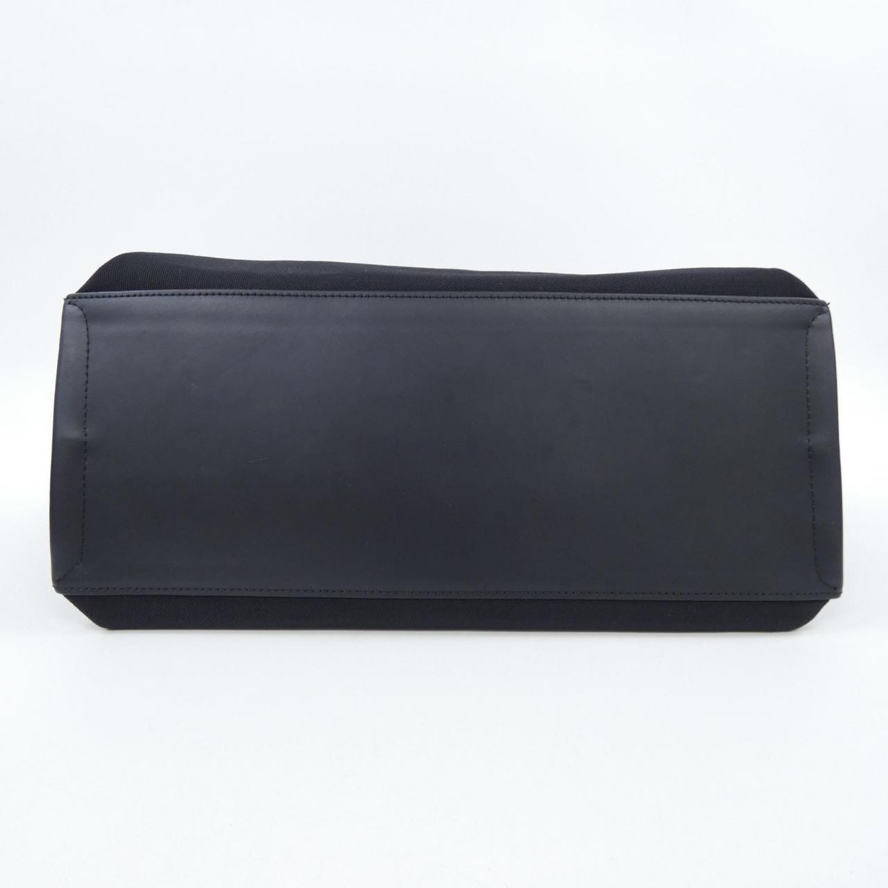 イアクッチ IACUCCI BAG