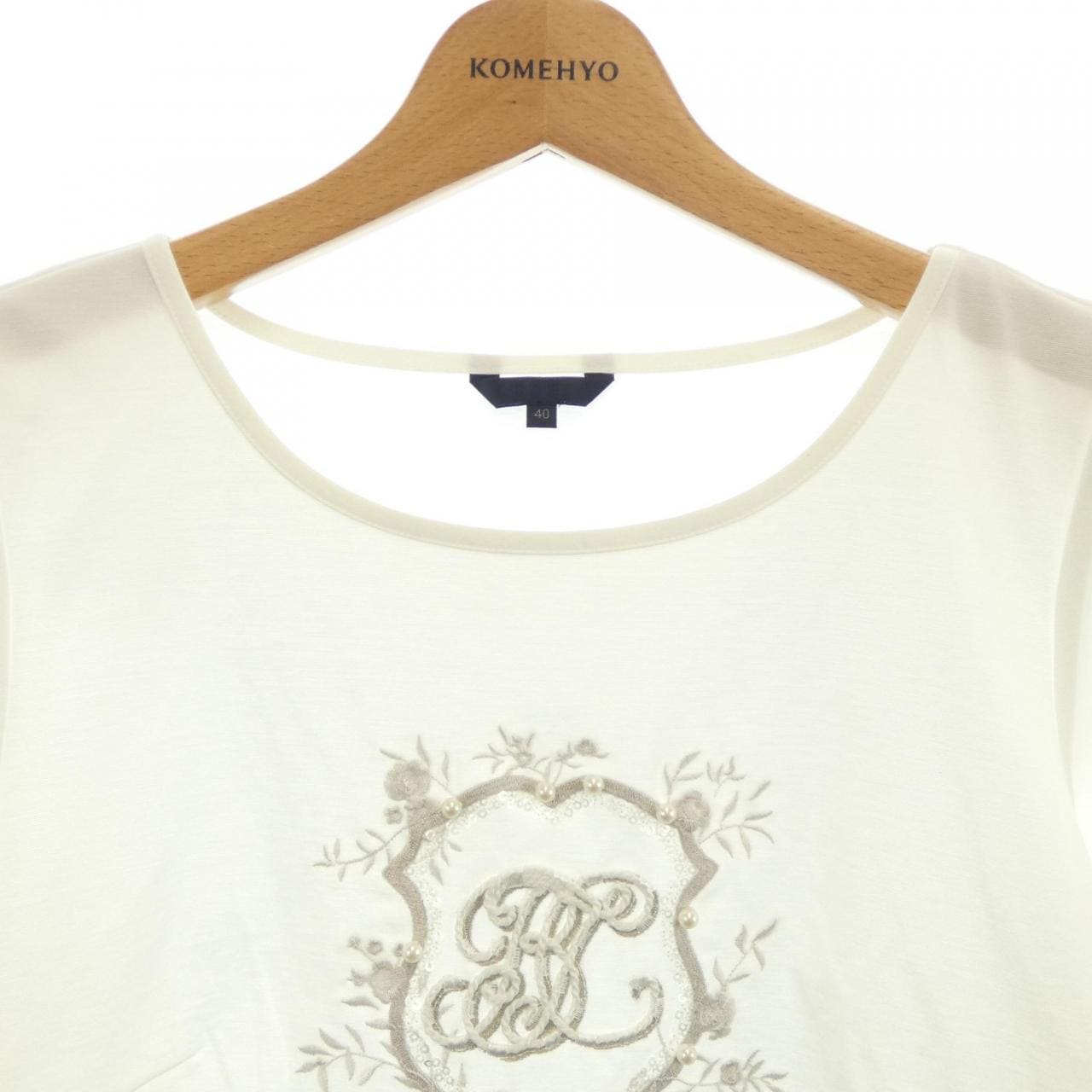 トゥービーシック TO BE CHIC トップス