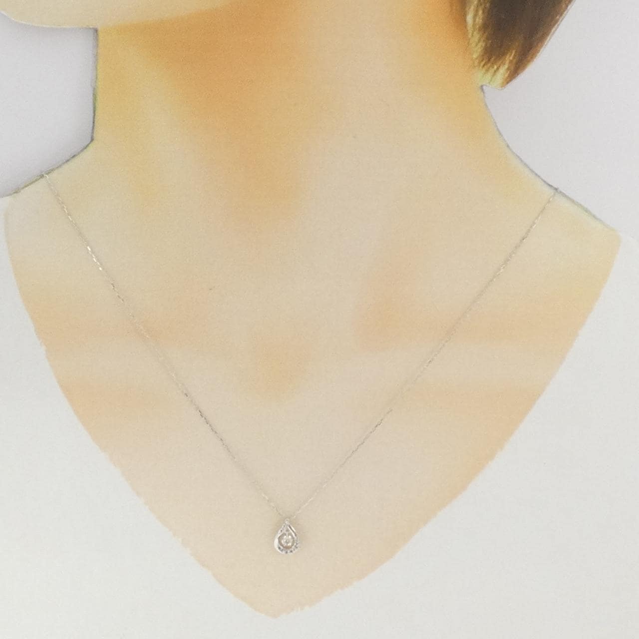 4゜C ホワイトトパーズ ネックレス