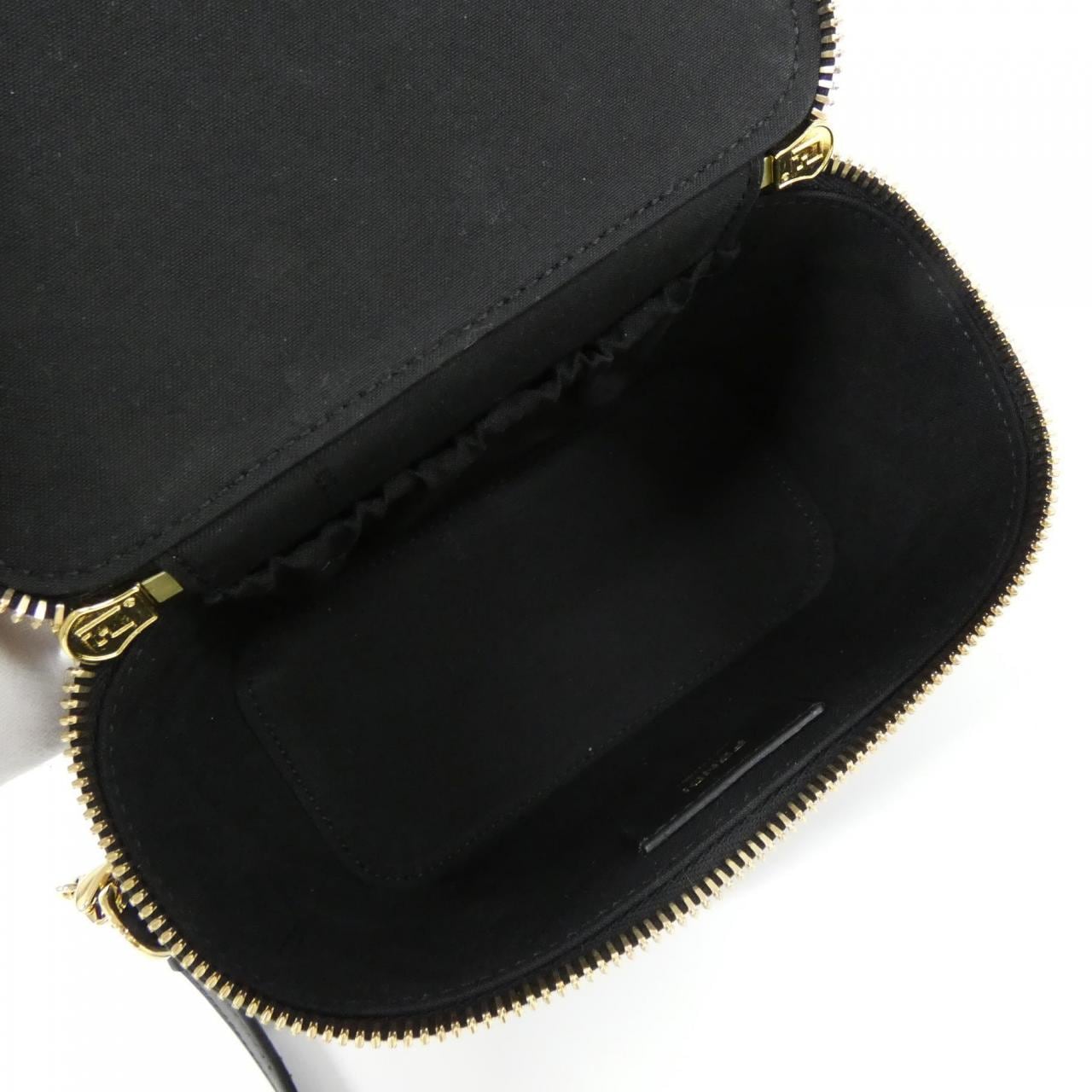 【新品】フェンディ 8BS108 AAJD バッグ