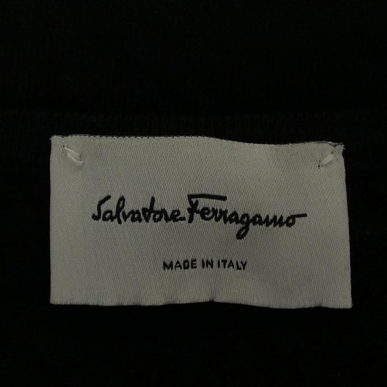 サルヴァトーレフェラガモ SALVATORE FERRAGAMO トップス